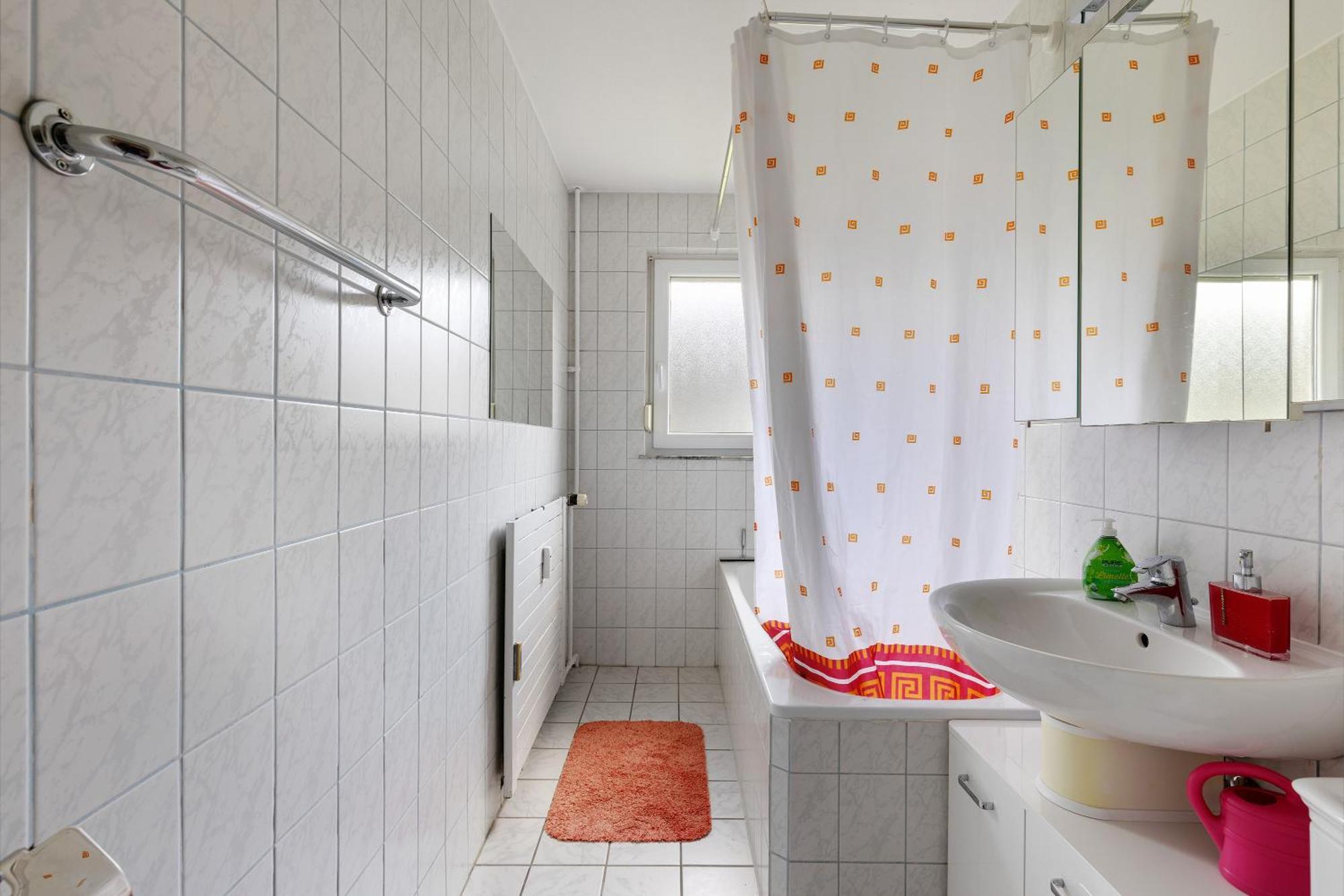 Helle, Ruhige Dachwohnung Eningen unter Achalm ภายนอก รูปภาพ