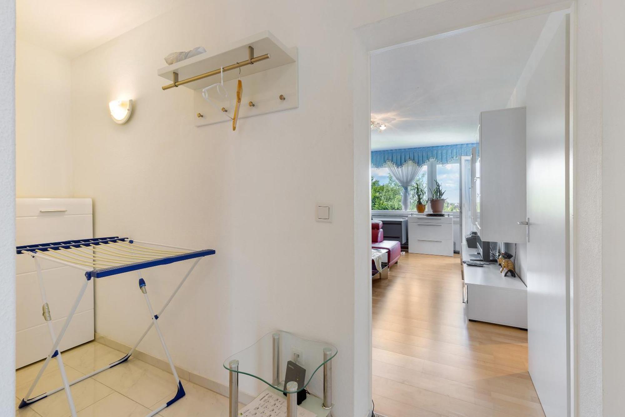 Helle, Ruhige Dachwohnung Eningen unter Achalm ภายนอก รูปภาพ